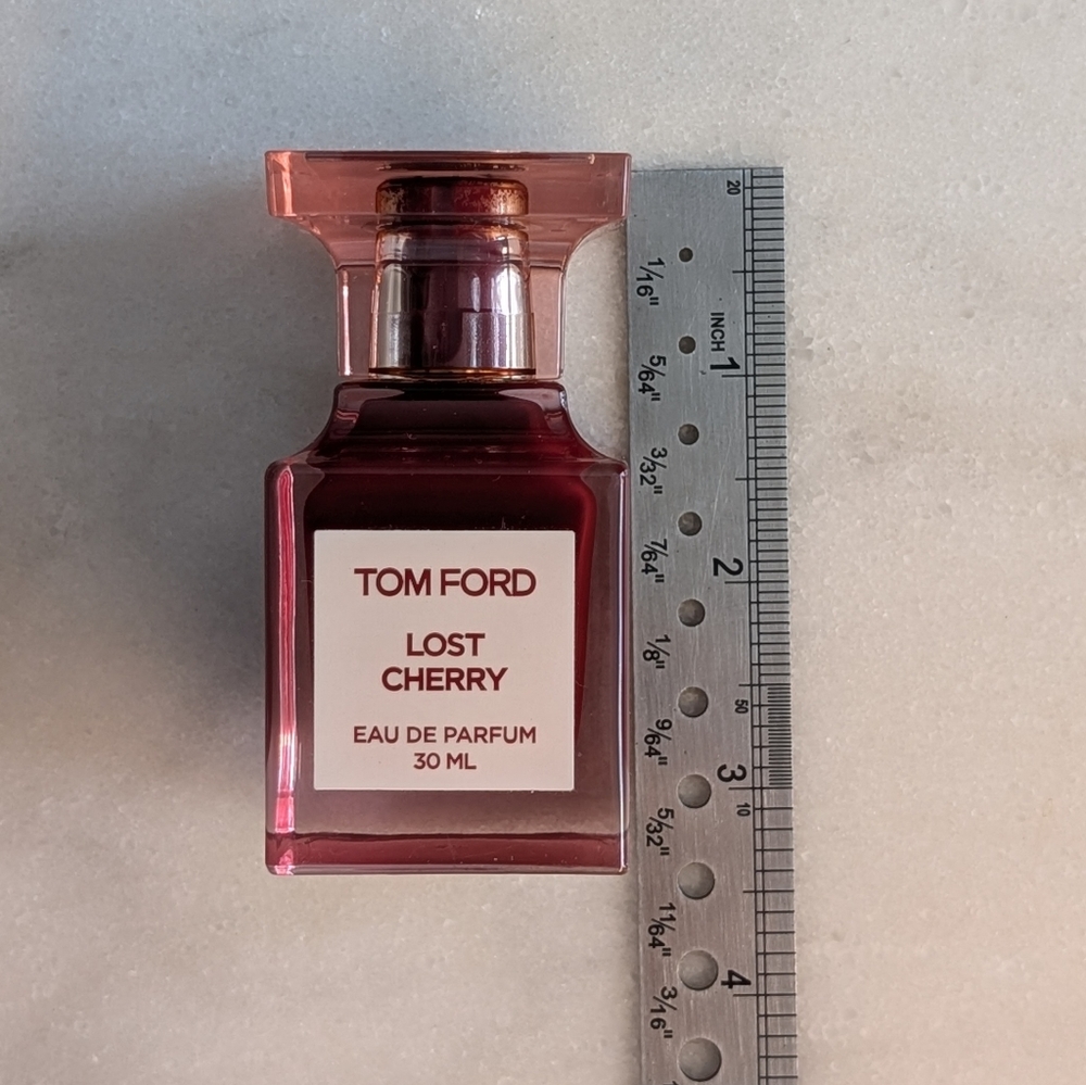 Tom Ford Lost Cherry 🍒 EDP 30 ml | Retail $280 | 😍🔥 Iconic Date Night Scent - Picture 12 of 13
